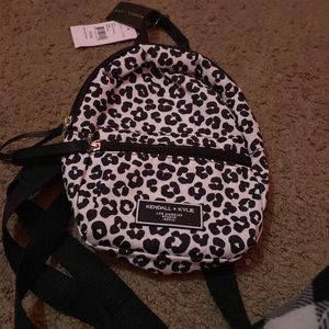 Black and white Kendal+ Kyle Bag